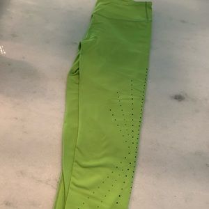 Fabletics Mid-Rise Crop Leggings